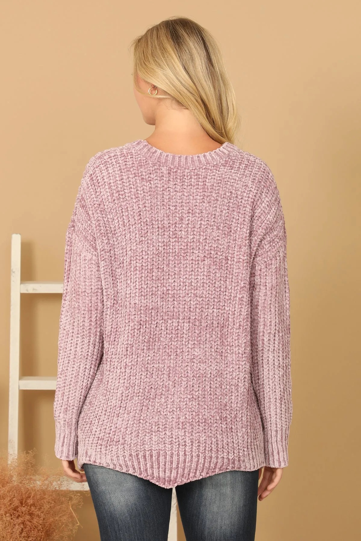 CHUNKY CHENILLE KNIT SWEATER WITH SCALLOPED HEM SWEATER