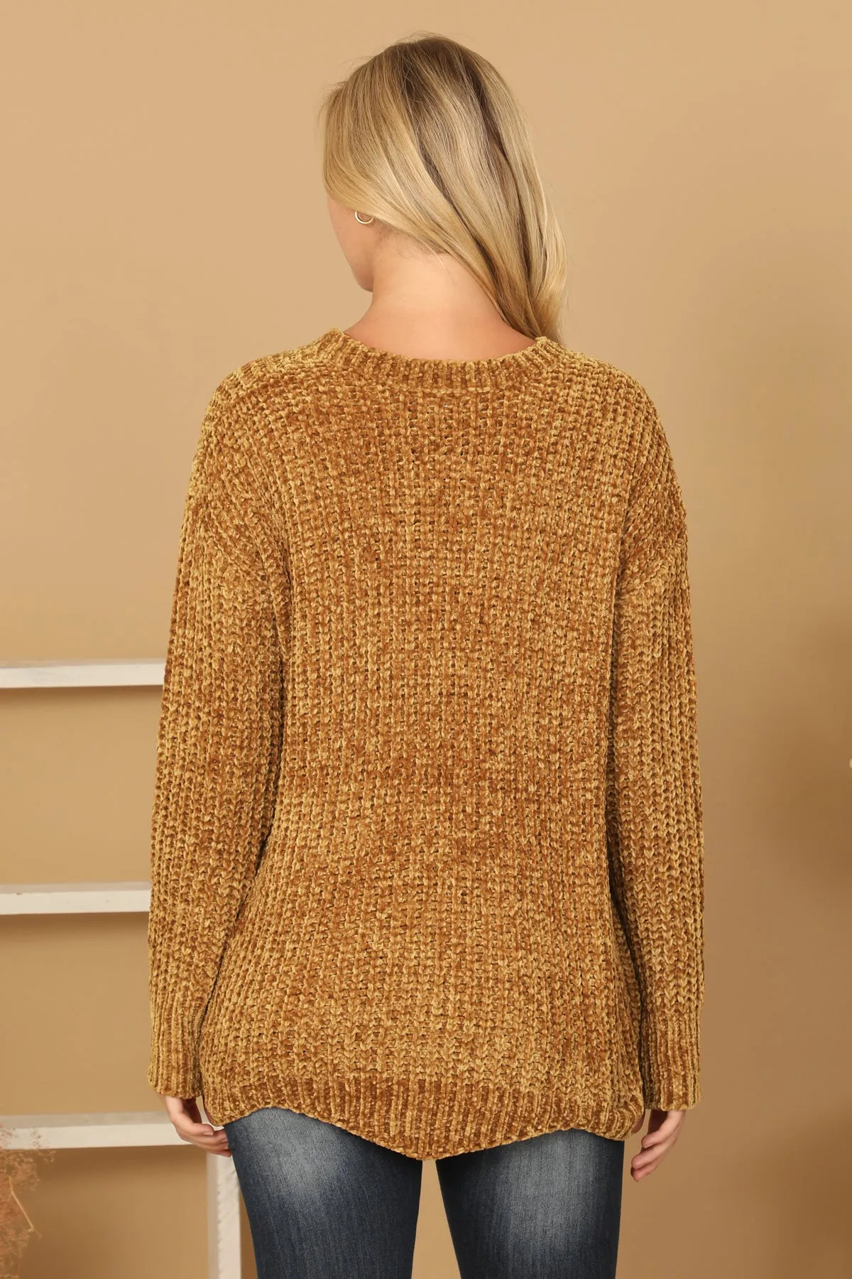 CHUNKY CHENILLE KNIT SWEATER WITH SCALLOPED HEM SWEATER