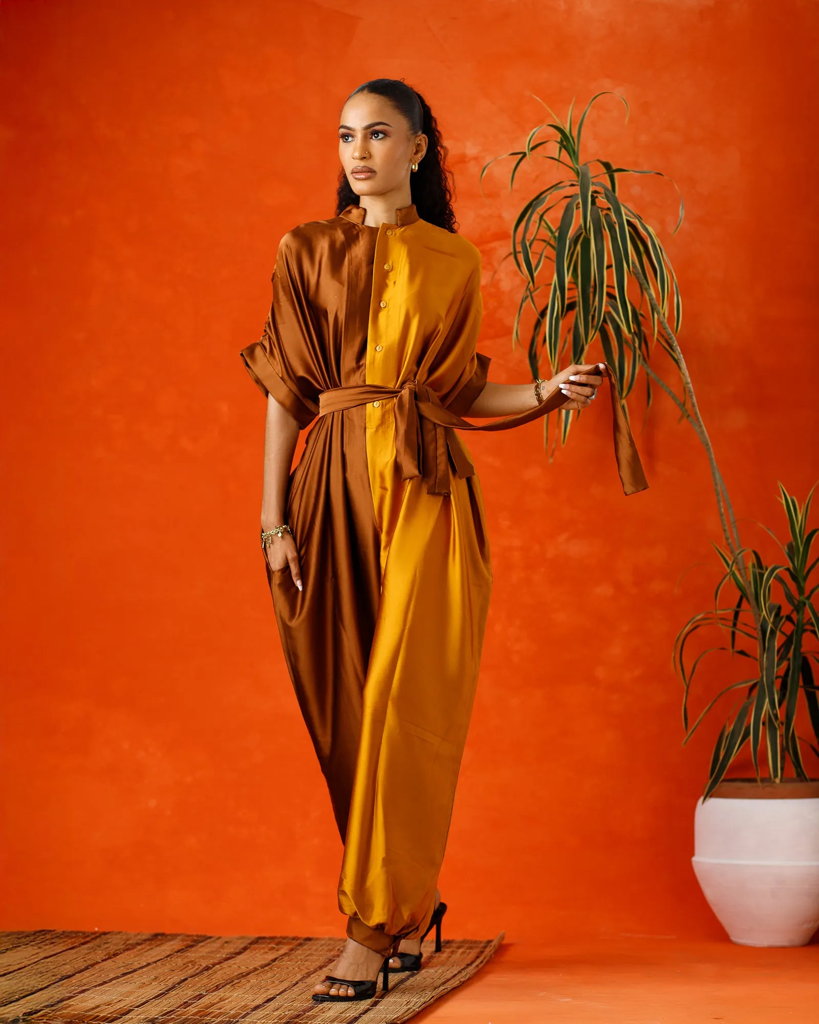 Dynamic Duo – Colorblock Satin Jumpsuit Coffee/Caramel
