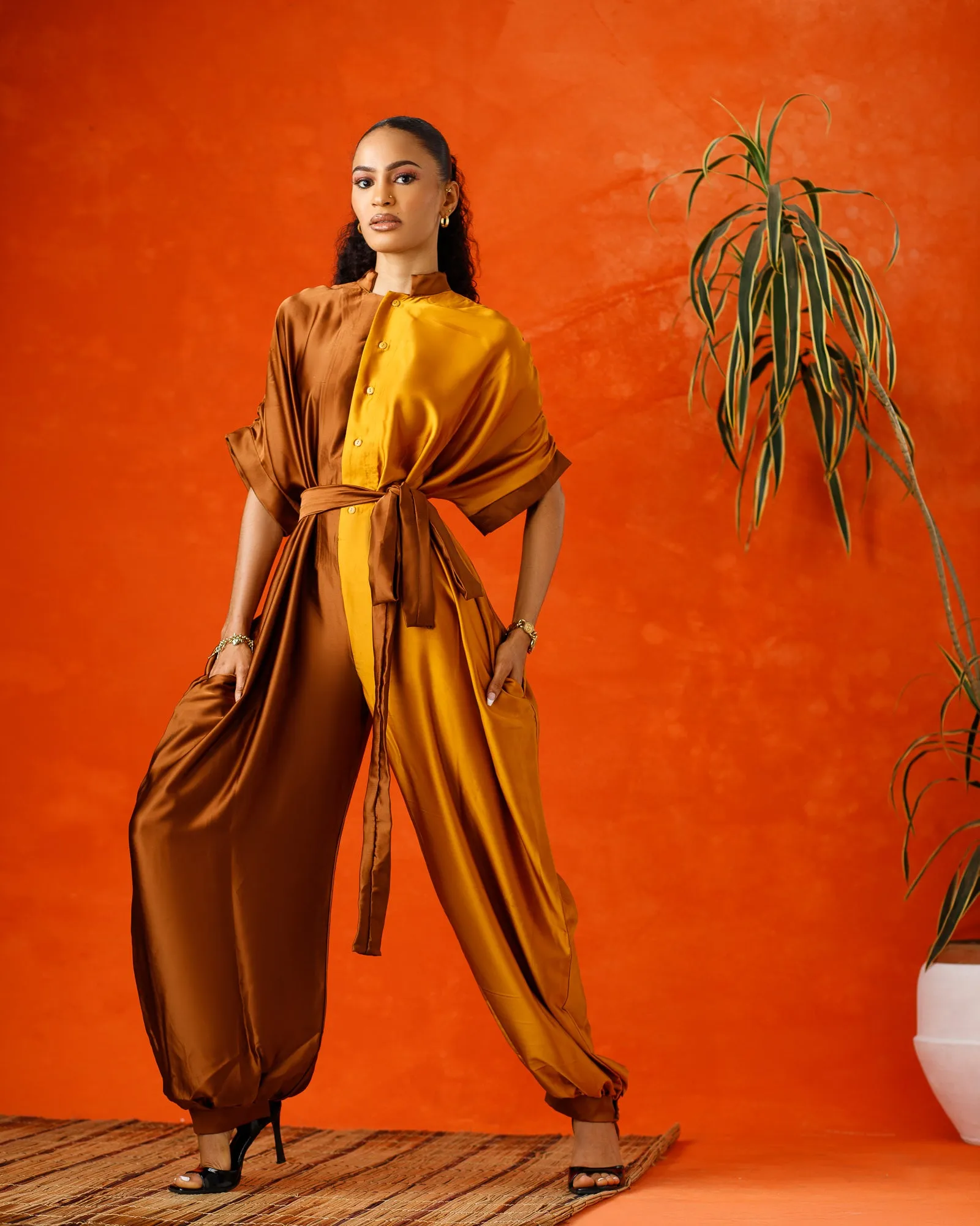 Dynamic Duo – Colorblock Satin Jumpsuit Coffee/Caramel
