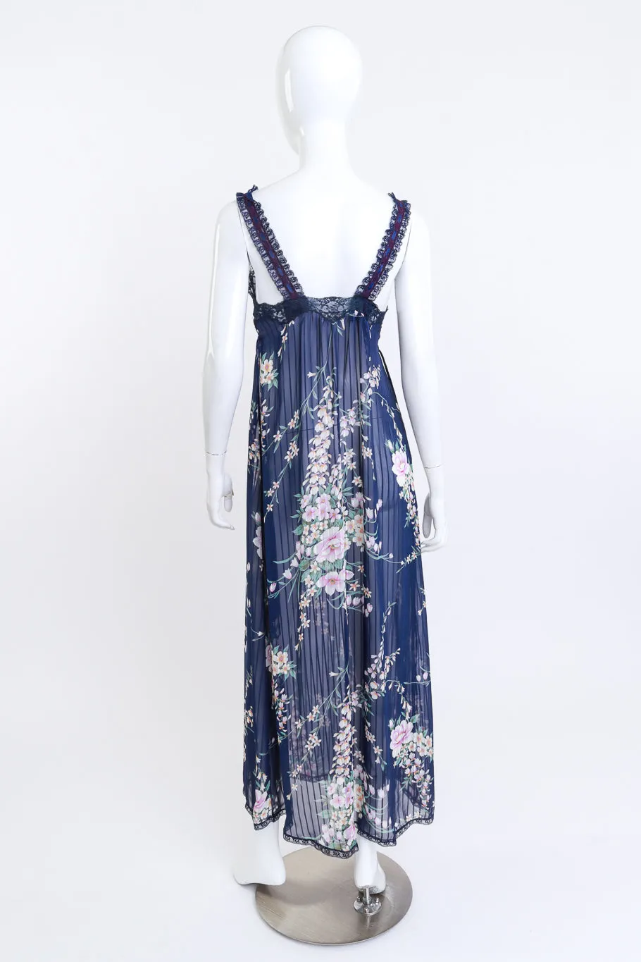 Floral Lace Nightgown & Robe Set