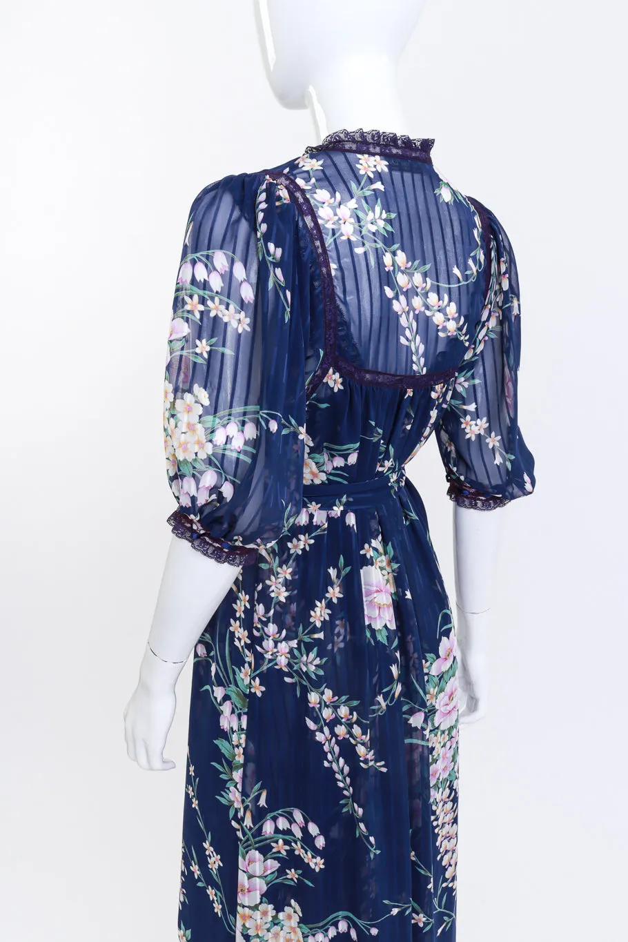 Floral Lace Nightgown & Robe Set