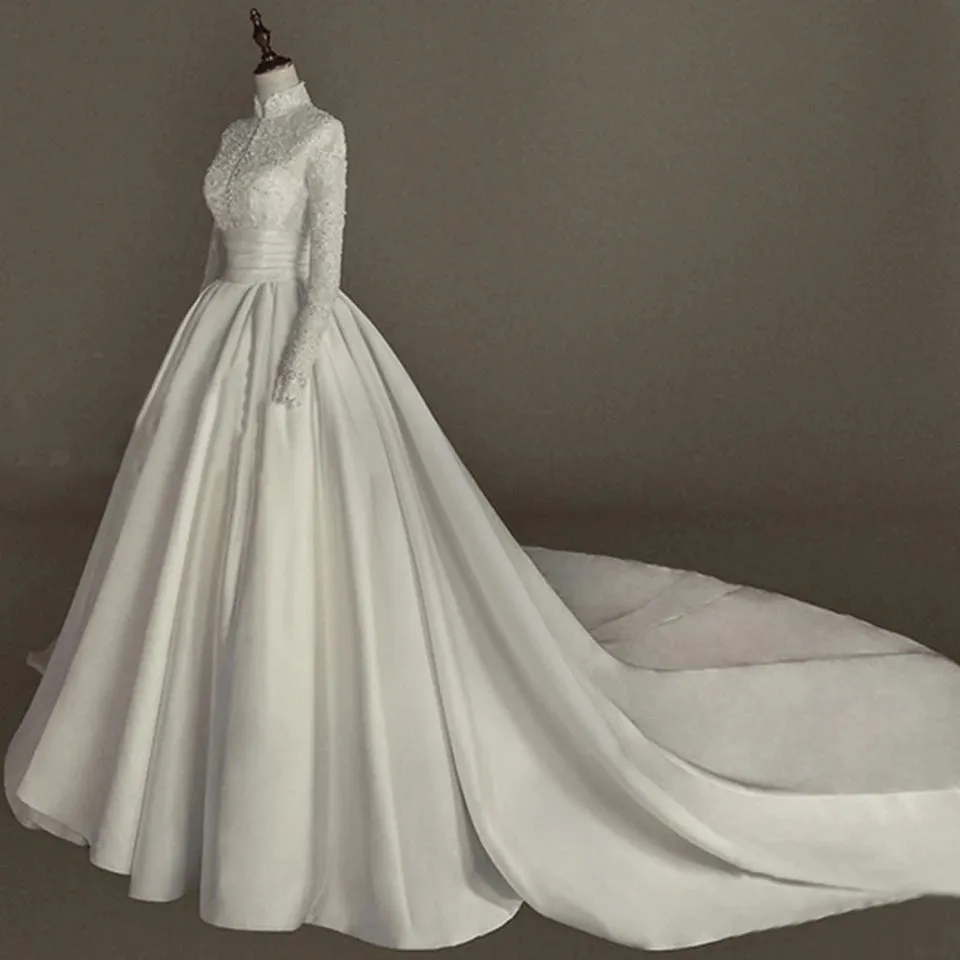 Long Sleeves White Wedding Dress Ball Gown Floor Length Sweep