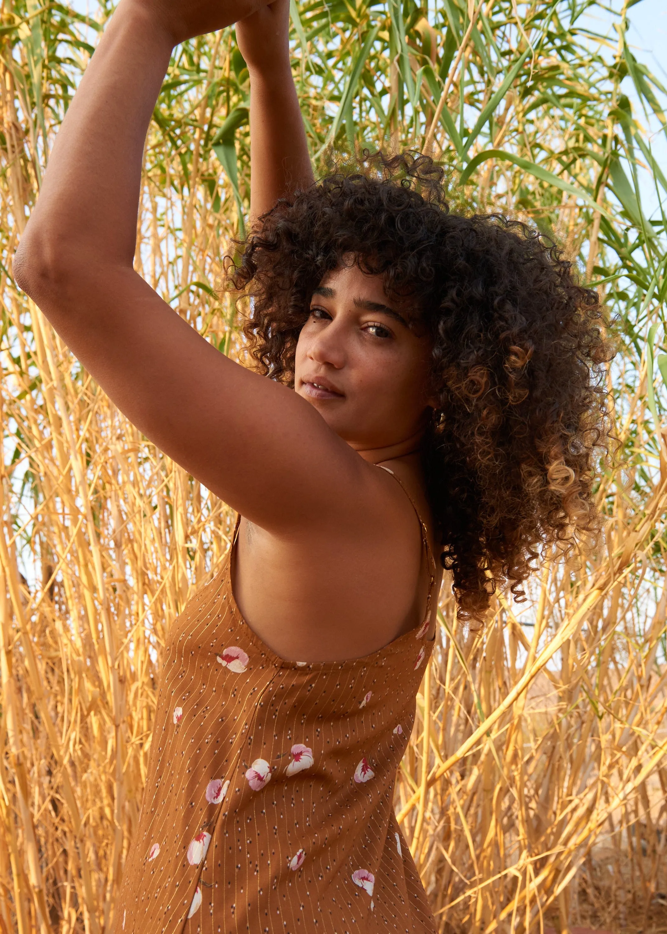 Maddie in Golden Chestnut
