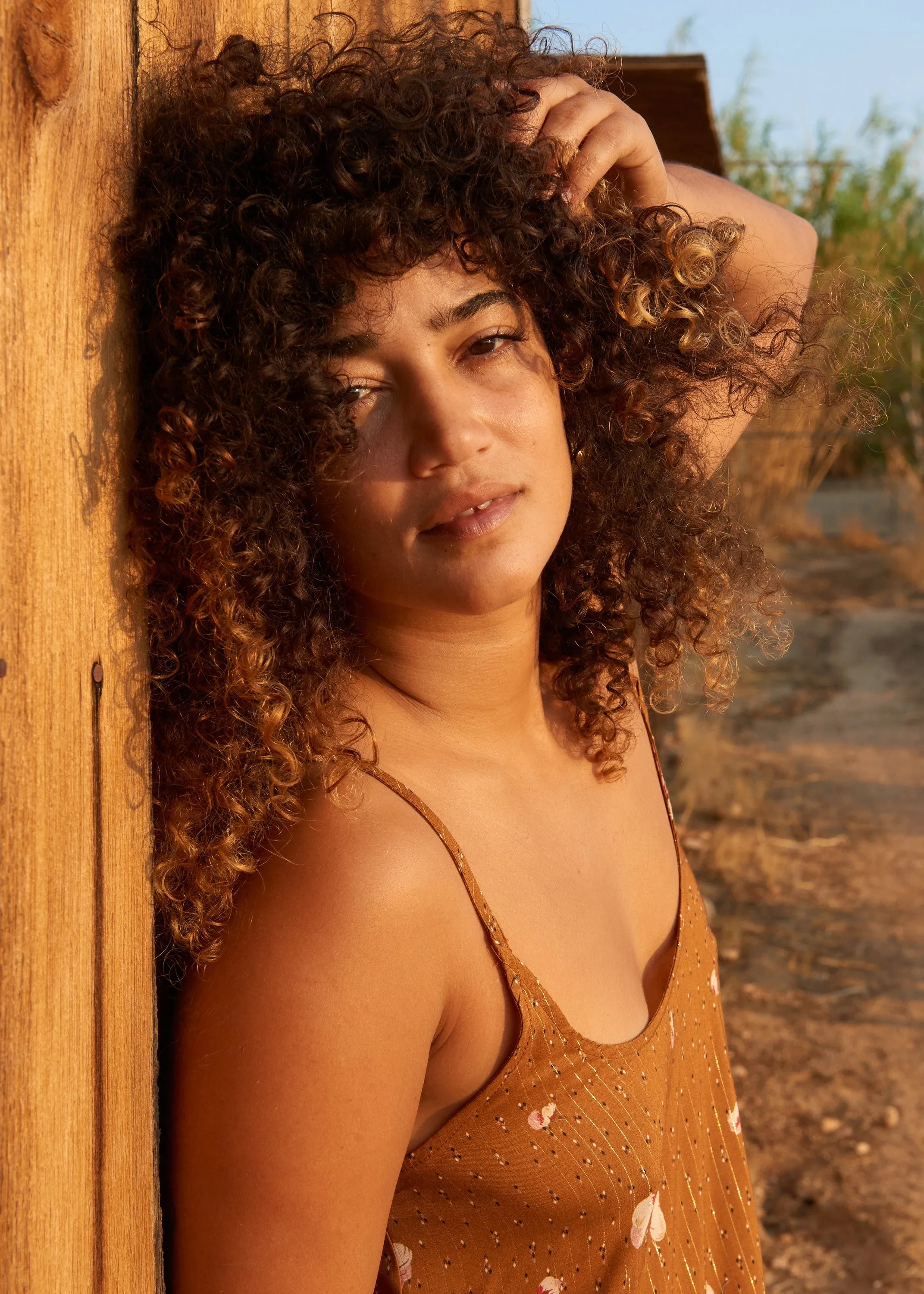 Maddie in Golden Chestnut