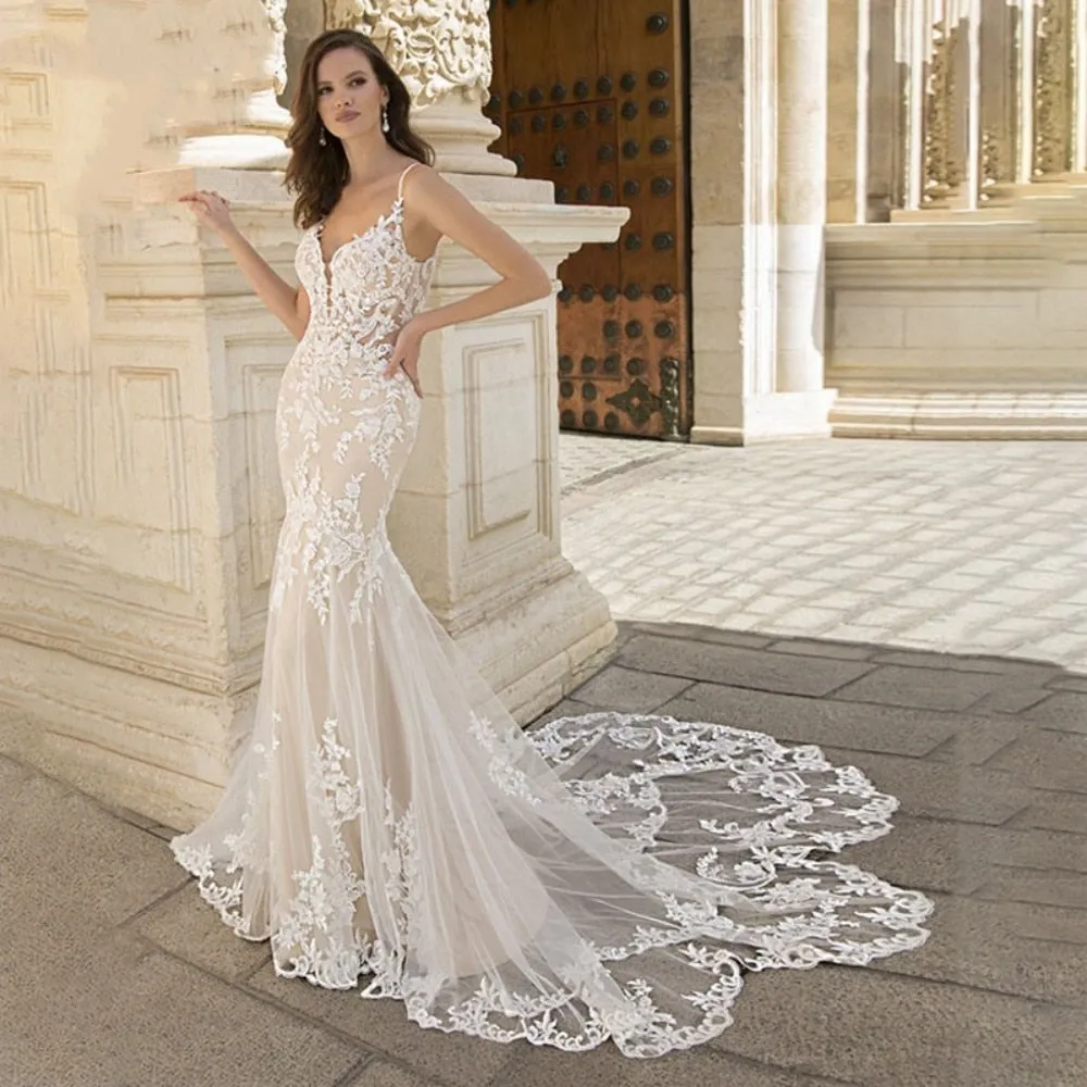 Mermaid Wedding Dress For Women Lace Appliques V-neck