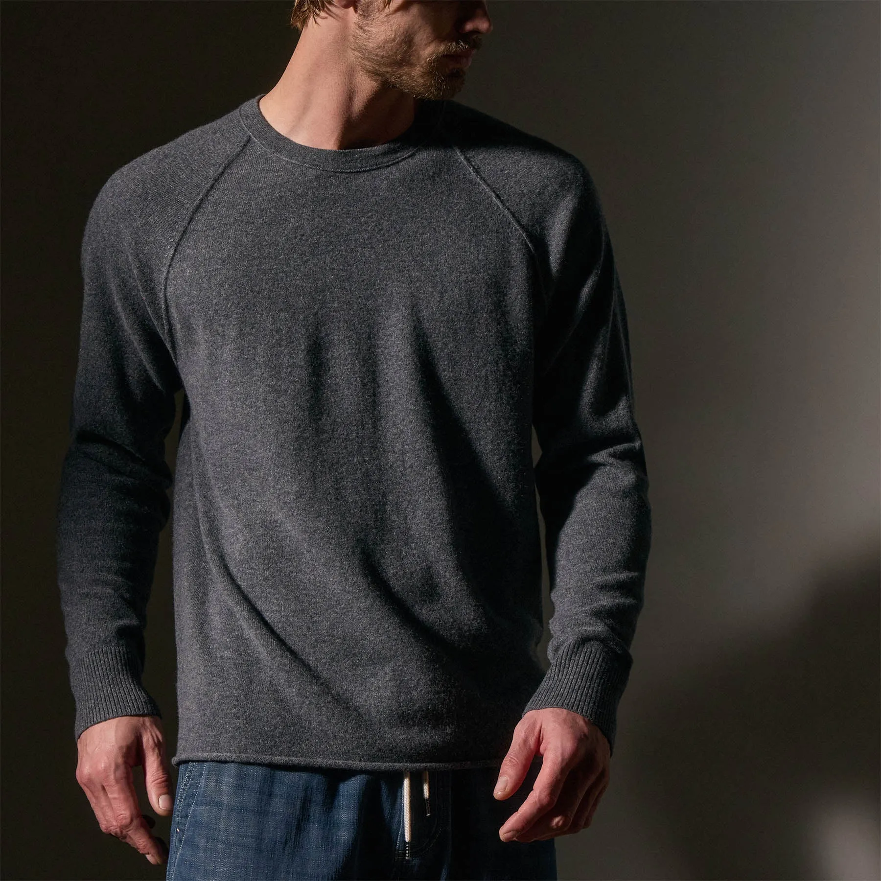 Palm Tree Cashmere Raglan - Flannel/Black