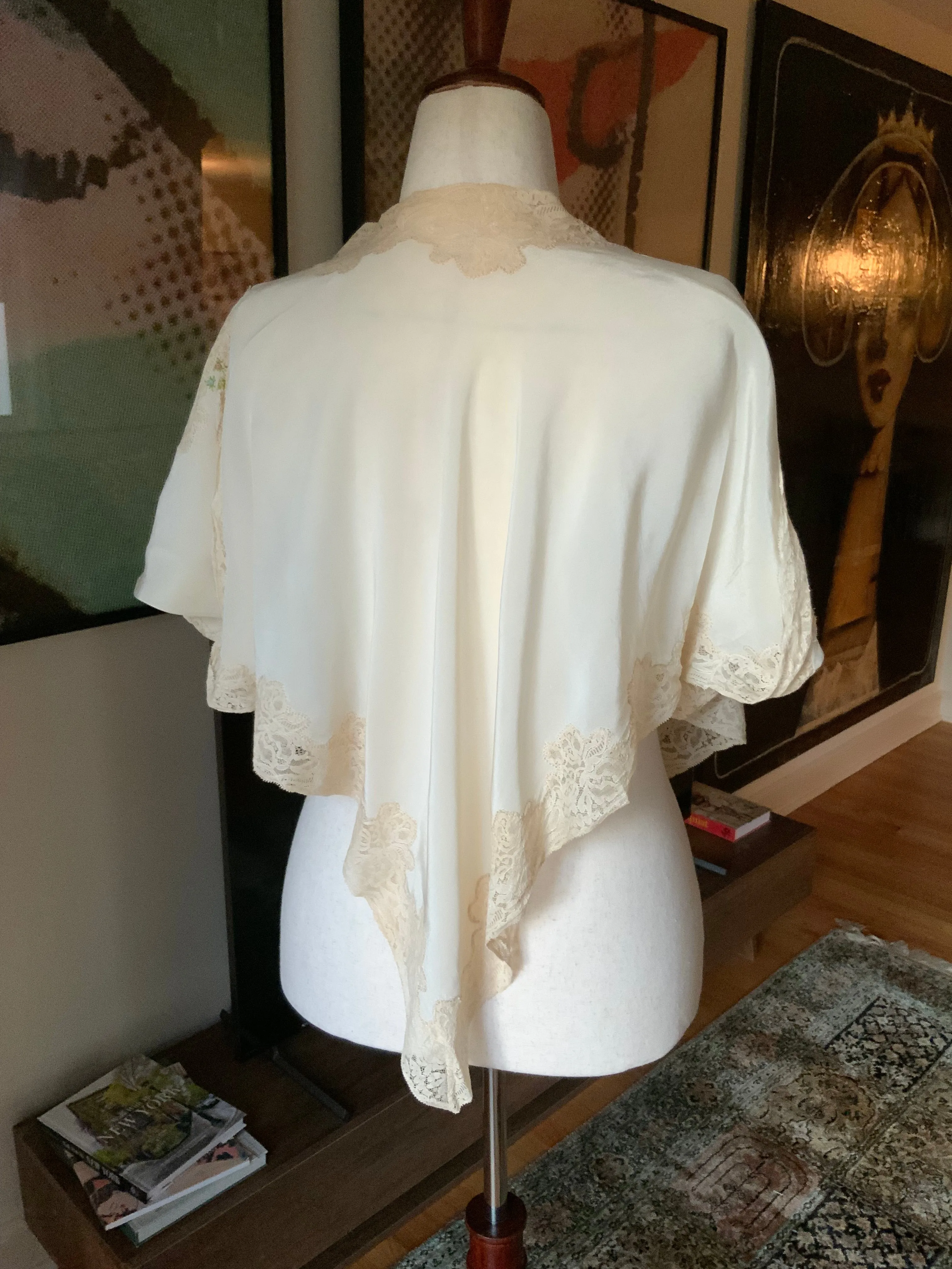 Pure Silk Bed Jacket - Rare - 20s - 20O