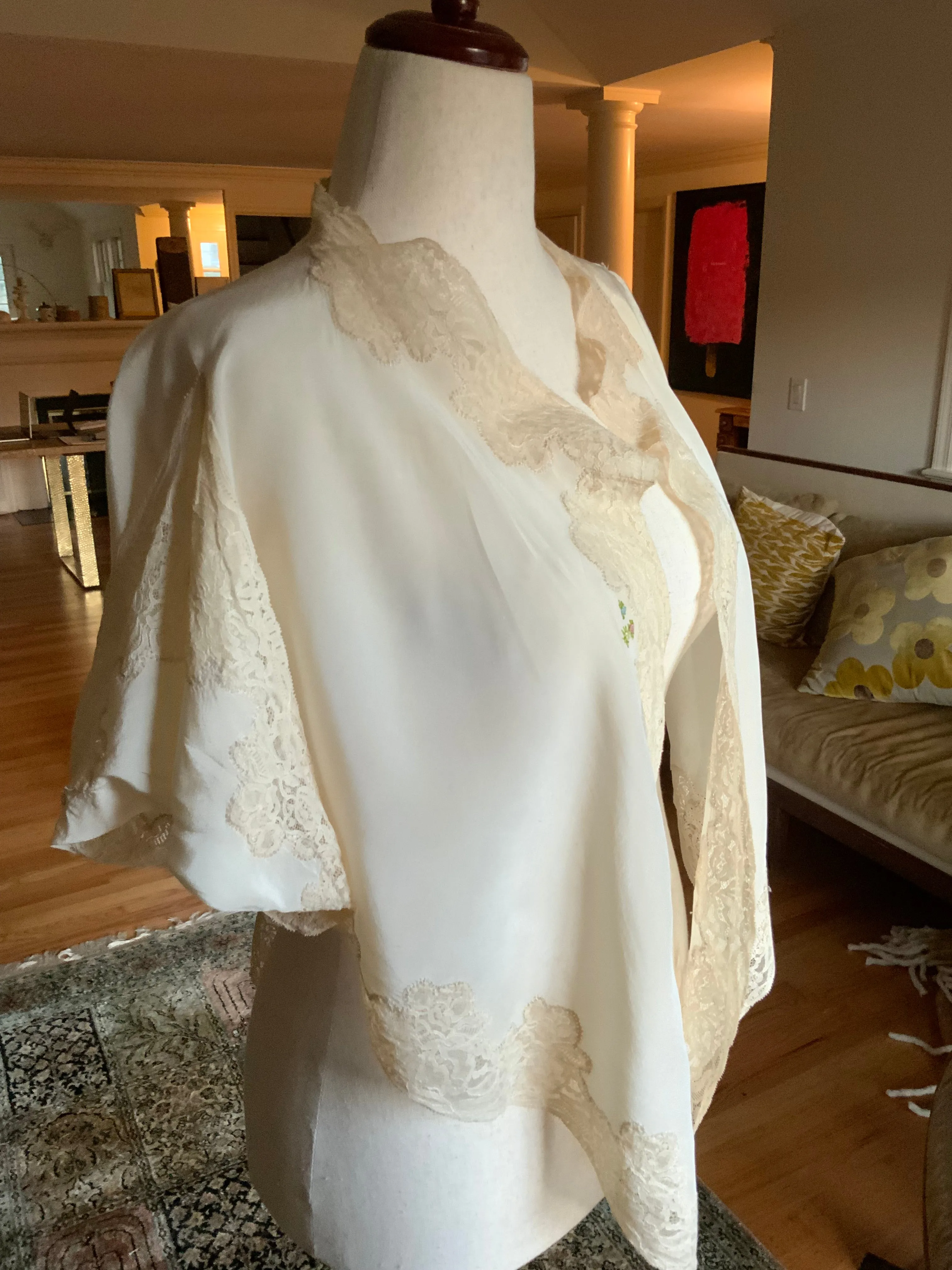 Pure Silk Bed Jacket - Rare - 20s - 20O