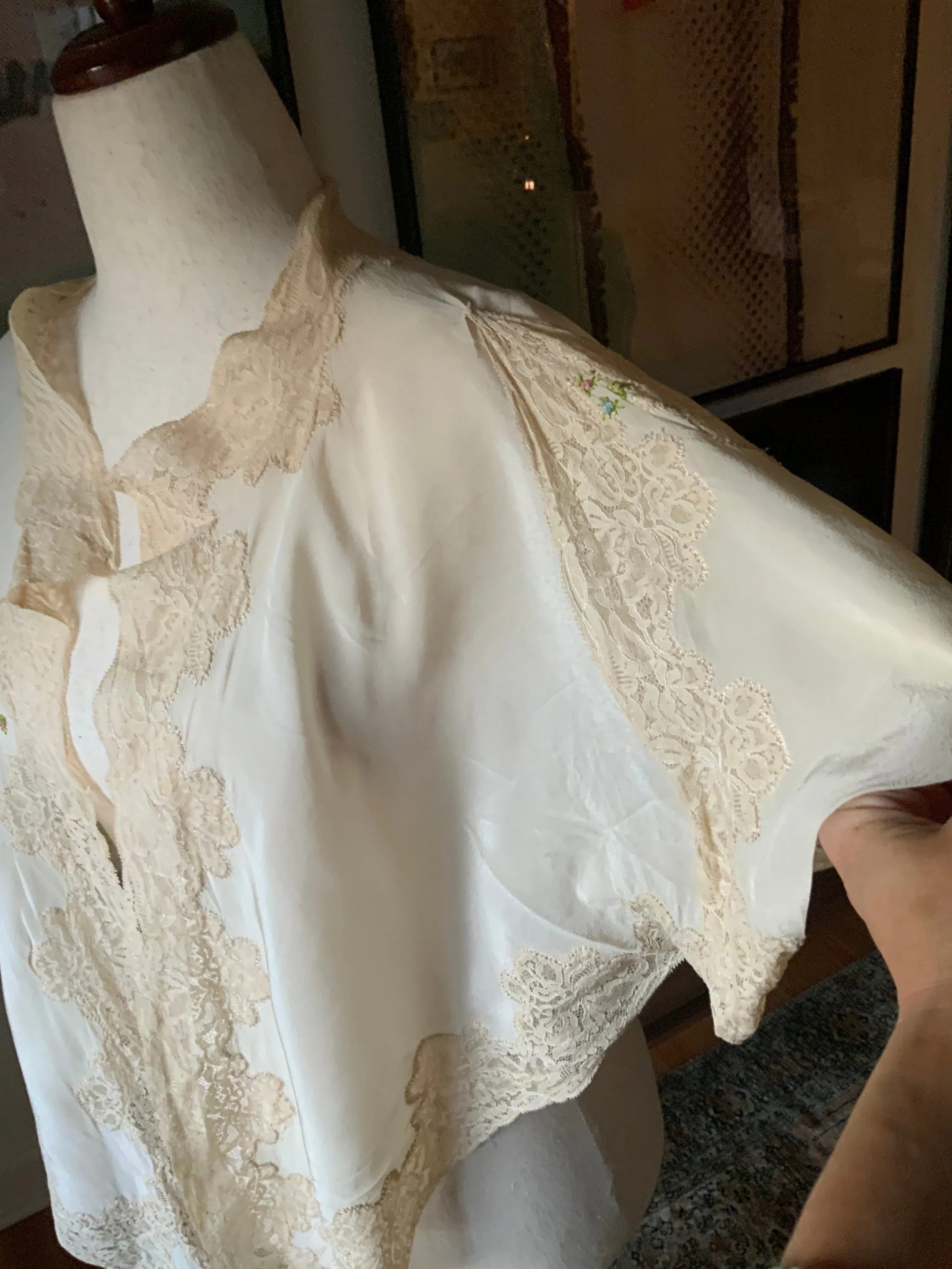 Pure Silk Bed Jacket - Rare - 20s - 20O