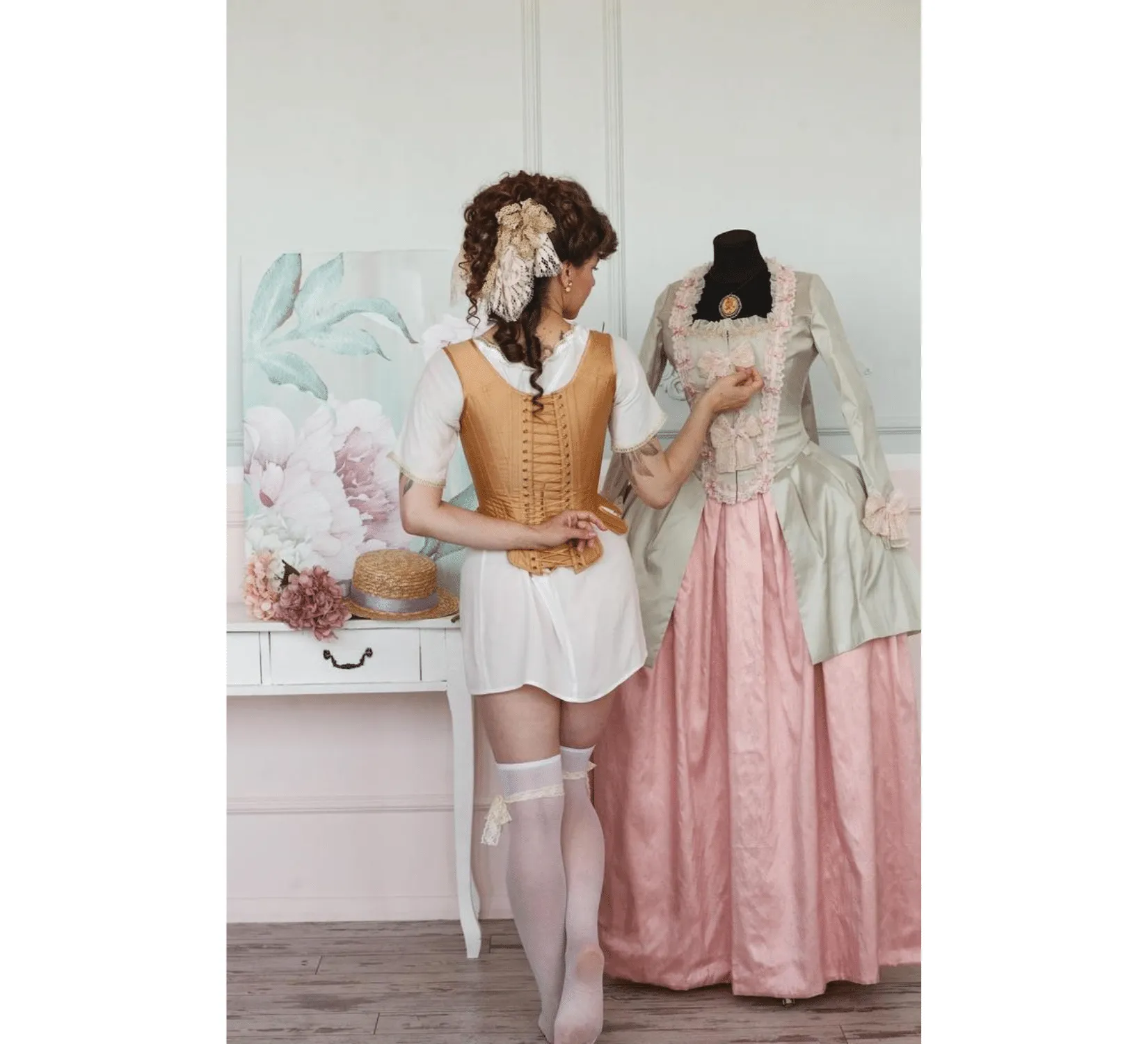 Rococo Marie-Antoinette 18 century gold silk corset