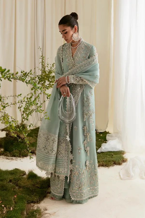 SUFFUSE | FREESHIA RTW '23 | ILANA