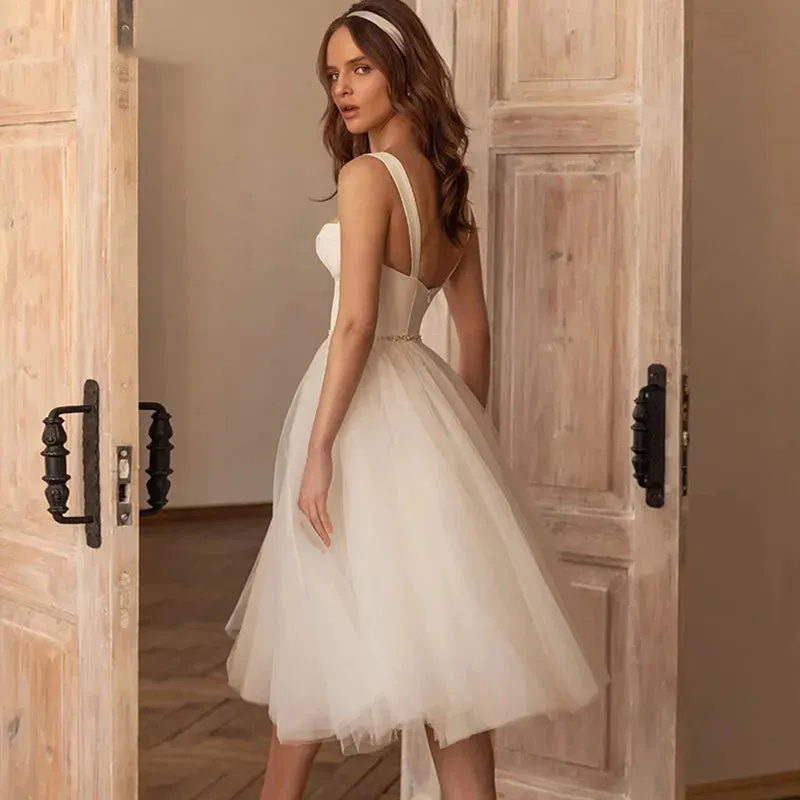Wedding Guest Dresses: A-Line Short Wedding Dress Backless Tulle Bride Gown